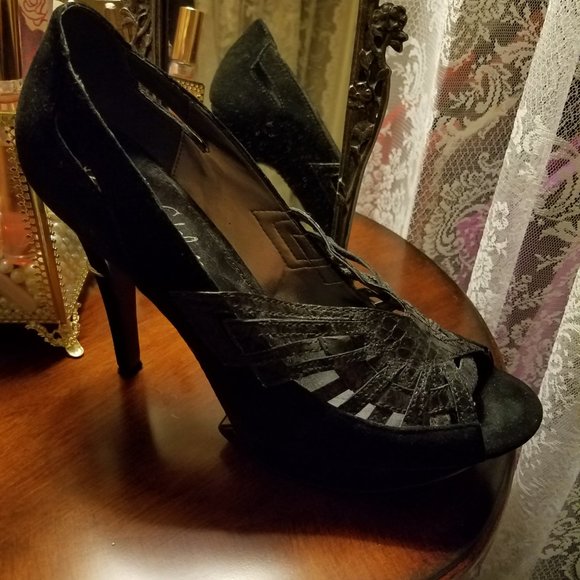SAVE $100! HOTTEST HEELS by Sam Edelman Leather Suede Embossed Sandal Pump SZ 10 - Picture 1 of 7